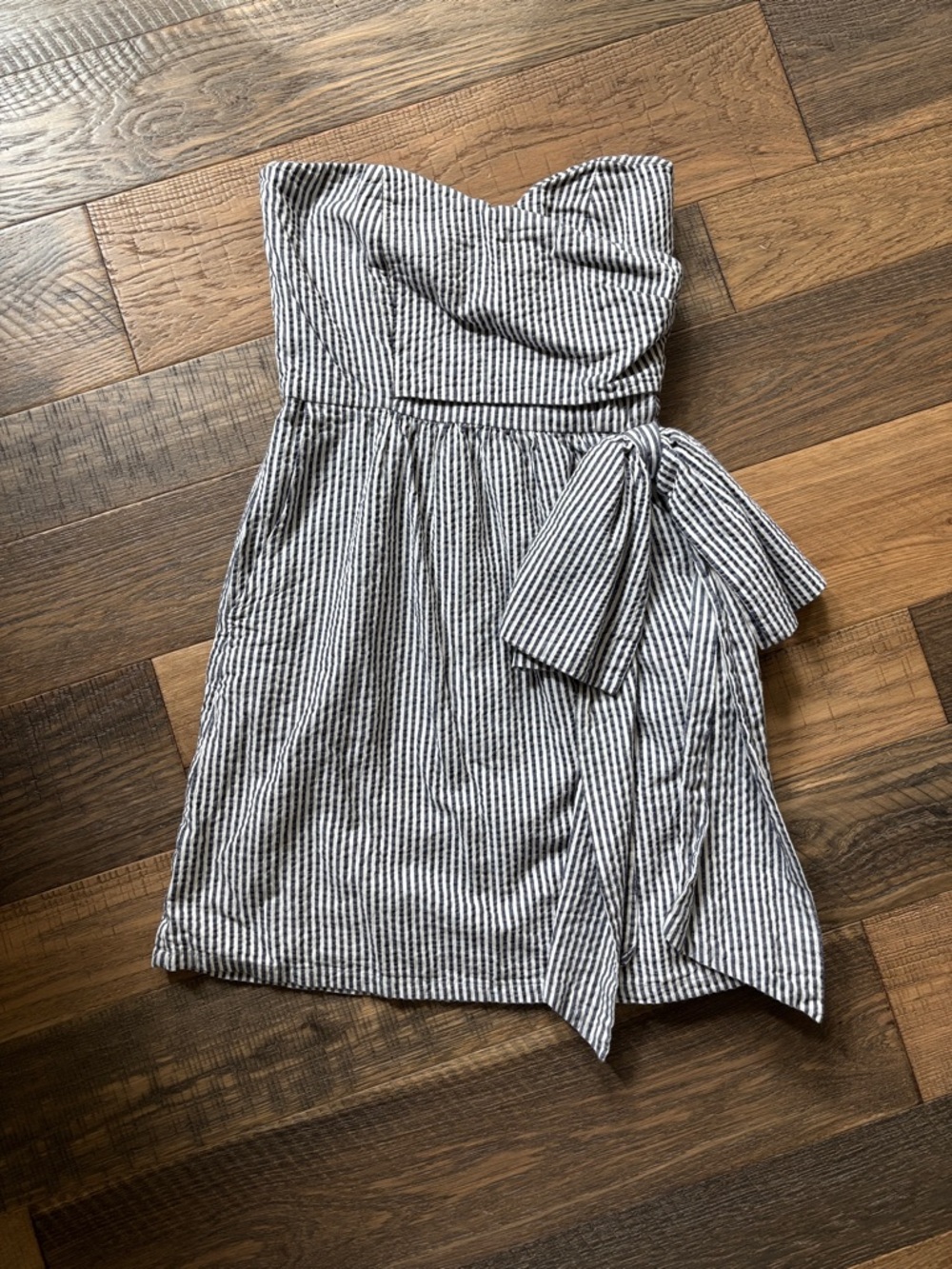 Striped Navy Blue and White Strapless Dress with Pockets